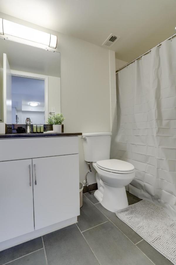 Stylish And Charming Apartment In Pentagon City Arlington Exterior photo