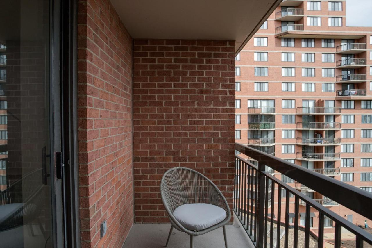 Stylish And Charming Apartment In Pentagon City Arlington Exterior photo